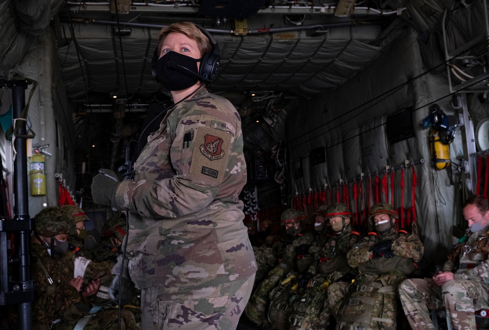 U.S.- Japan conducts historic airborne operation