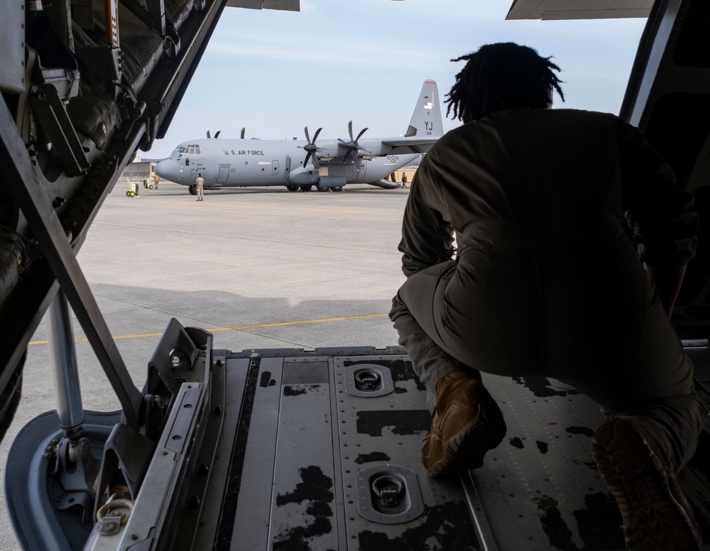 U.S.- Japan conducts historic airborne operation