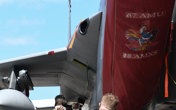 Kadena's 67th and 44th AMUs face off