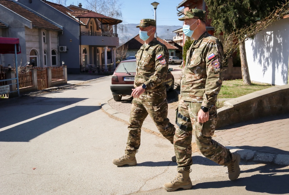 Slovenian LMT conducts routine patrol in Kosovo