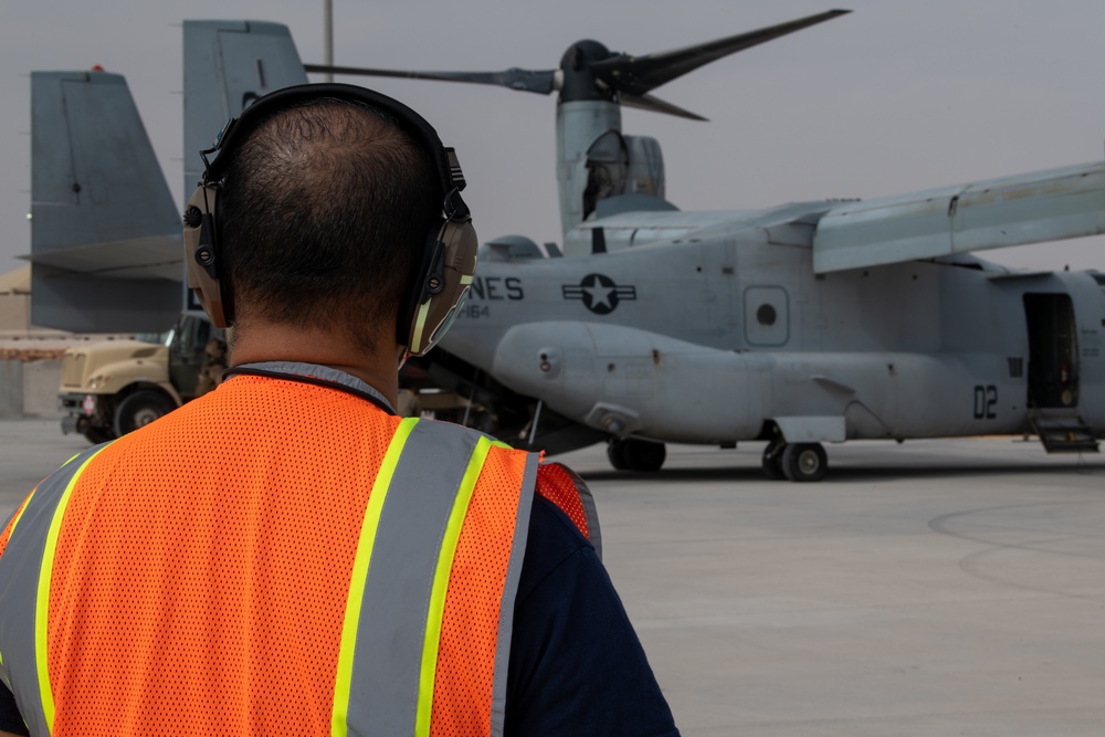 MV-22 Osprey refuels at AUAB for AFCENT ACE capstone event