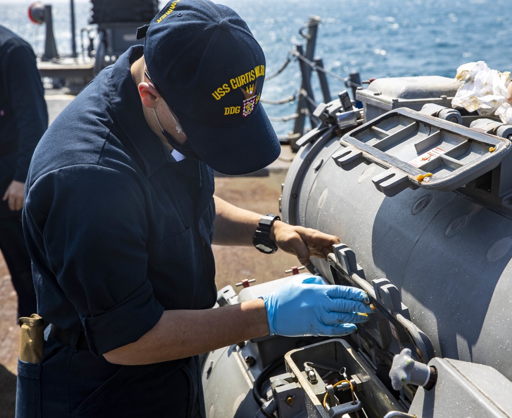 USS Curtis Wilbur Conducts SVTT Maintenance