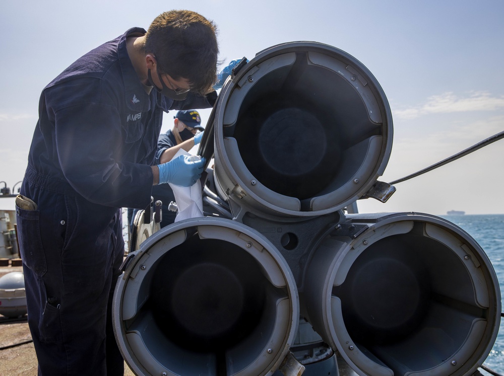 : USS Curtis Wilbur Conducts SVTT Maintenance
