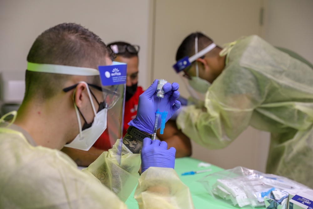 Elderly of Puerto Rico receive COVID-19 Vaccine