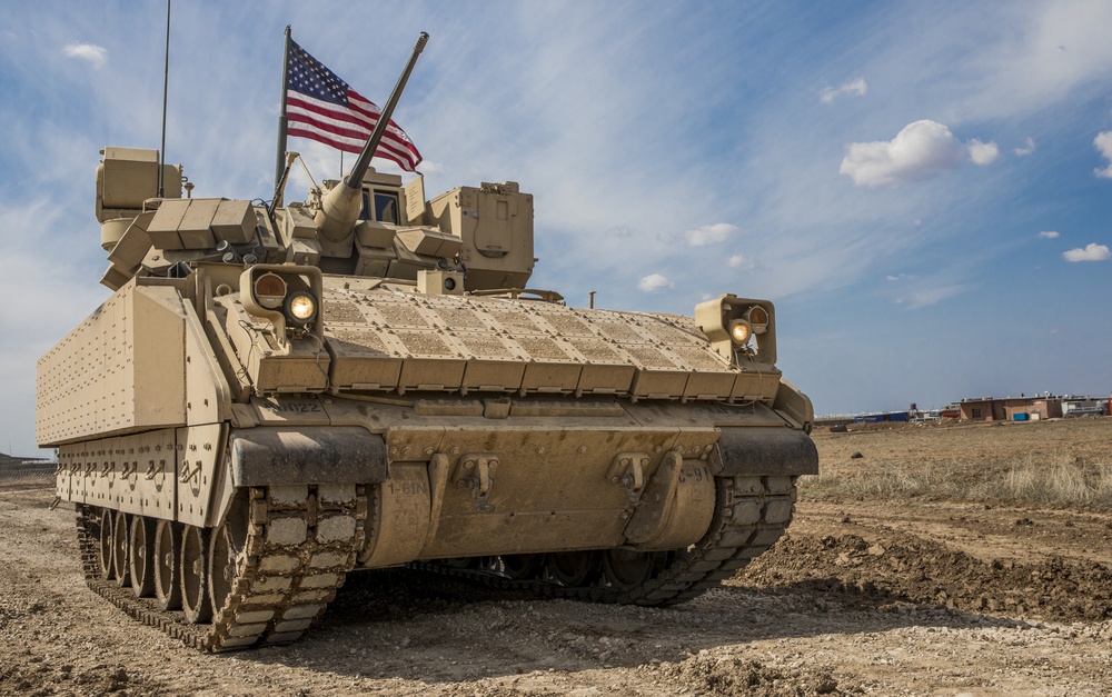 DVIDS - Images - U.S. Army Bradleys Conduct Area Security in Syria ...