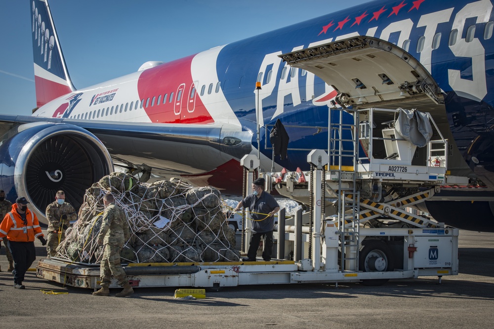 "AirKraft" transports deploying Connecticut National Guardsmen