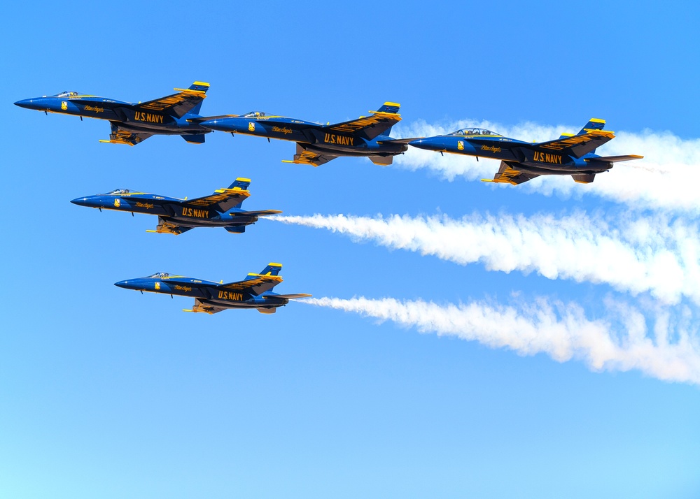 The Blue Angels conduct winter training onboard Naval Air Facility (NAF) El Centro