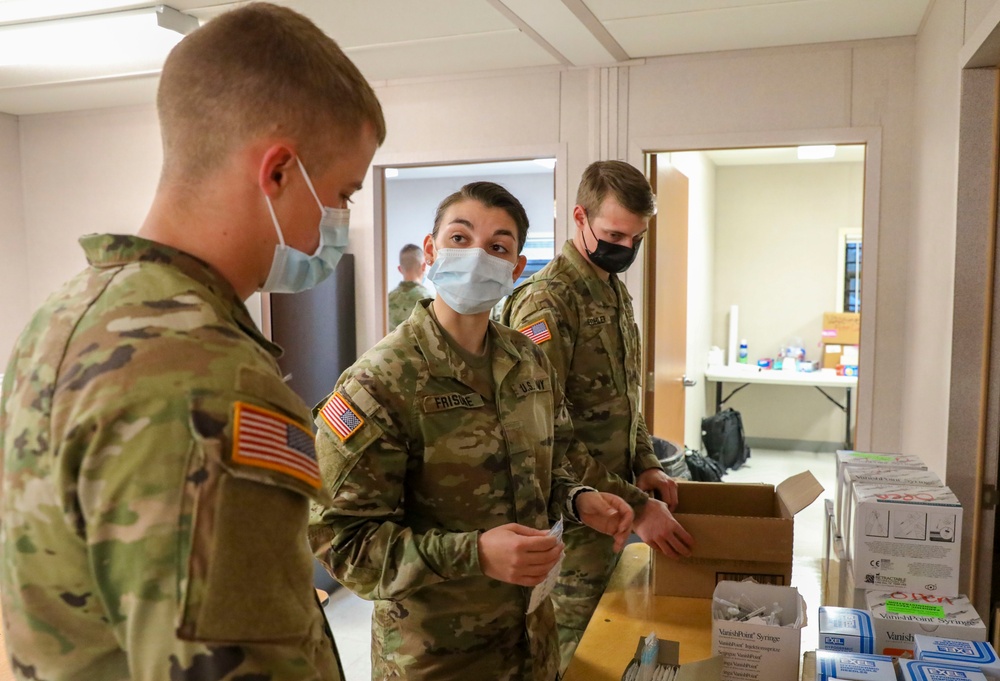 MEDCOM Nurse Helps Fight COVID-19 at Dallas CVC