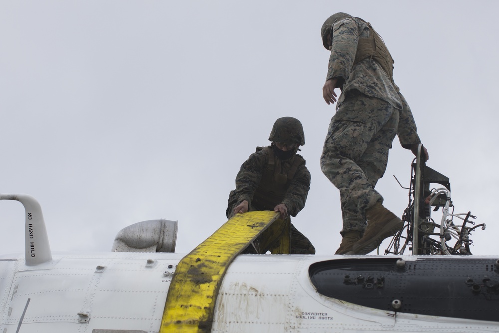 MWSS-171 Marines Train In Aircraft Recovery