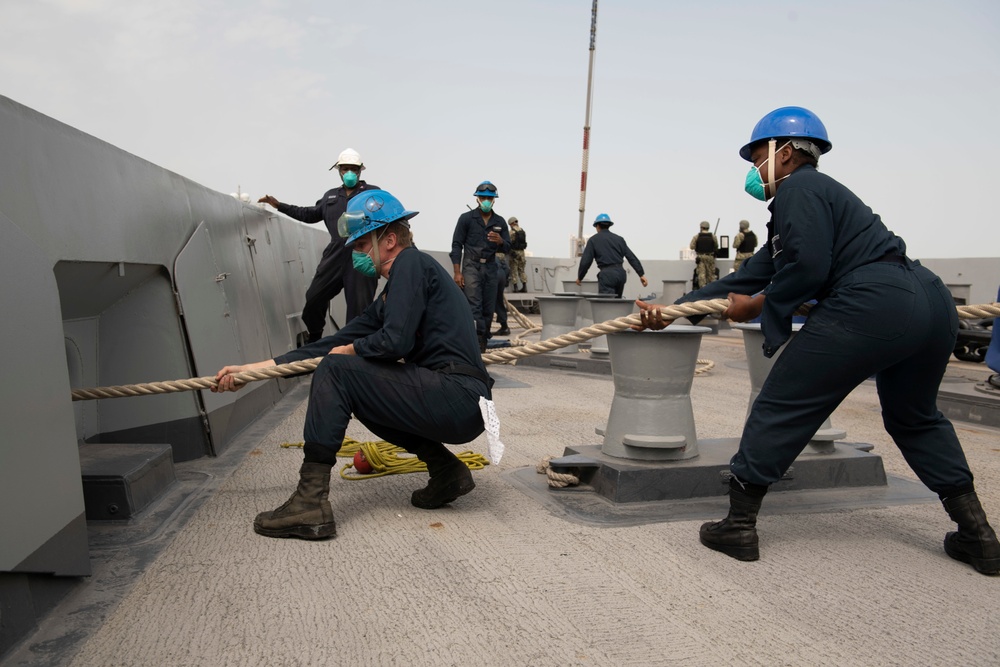 USS San Diego Departs from Bahrain
