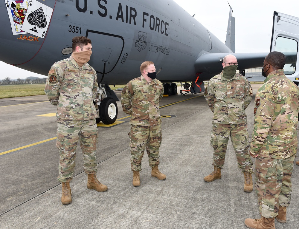 USAFE-AFAFRICA director of logistics, engineering, force protection visits RAF Mildenhall