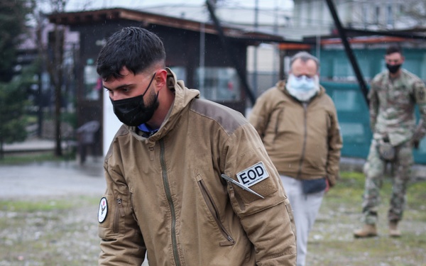 KFOR military working dog handlers train with MAT Kosovo