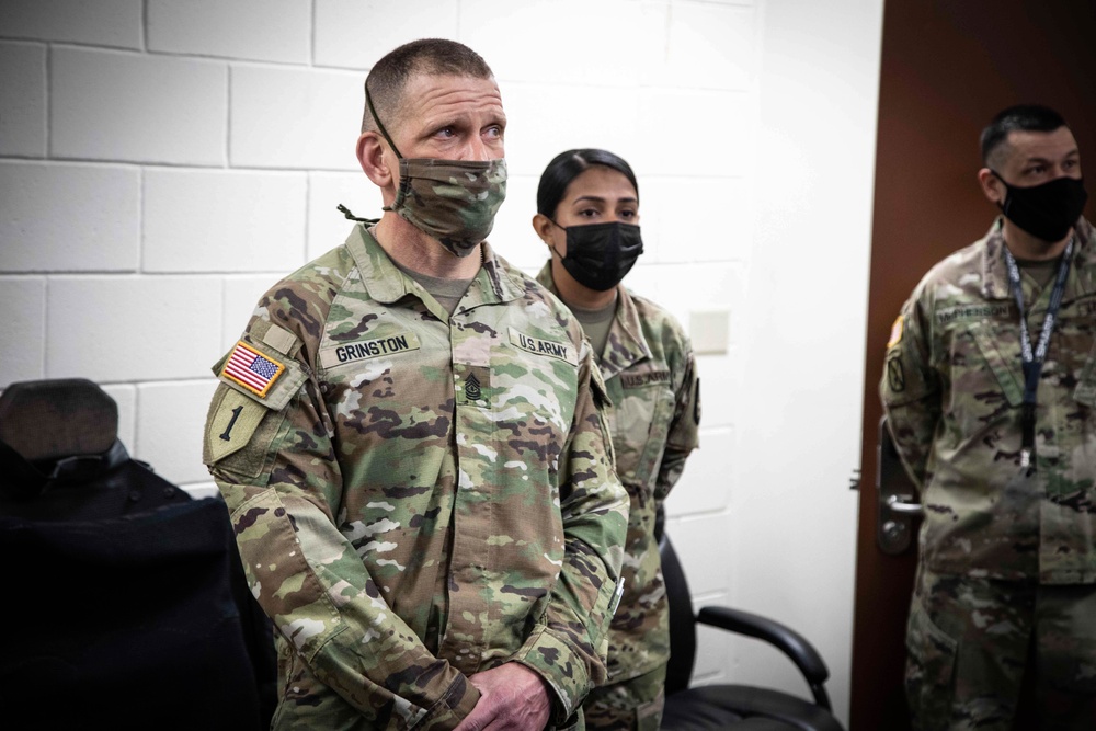 Sergeant Major of the Army (SMA) Michael Grinston visit to the United States Aeromedical Research Laboratory (USAARL) FT Rucker, AL.