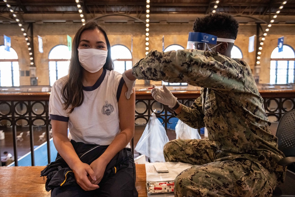 USNA Midshipmen receive COVID-19 vaccine