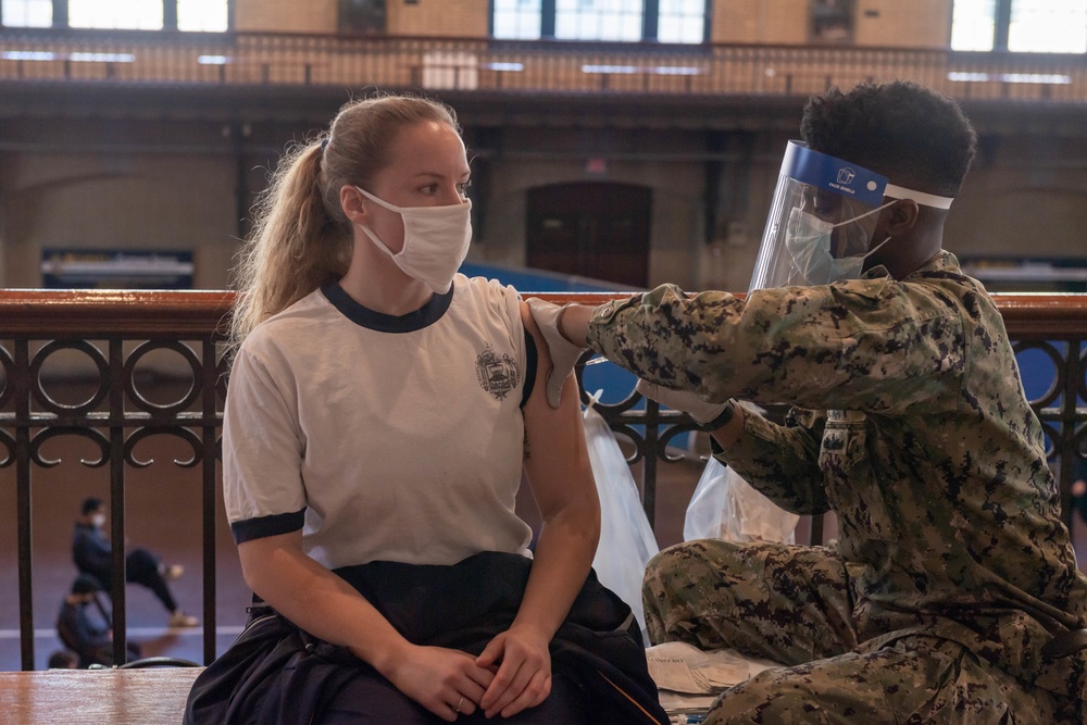 USNA Midshipmen receive COVID-19 vaccine