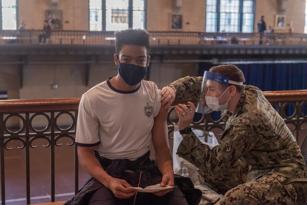 USNA Midshipmen receive COVID-19 vaccine