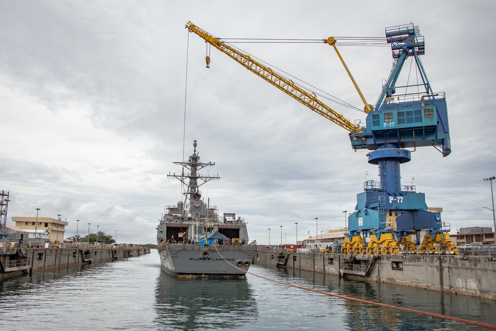 HRMC docks USS William P. Lawrence for maintenance availability