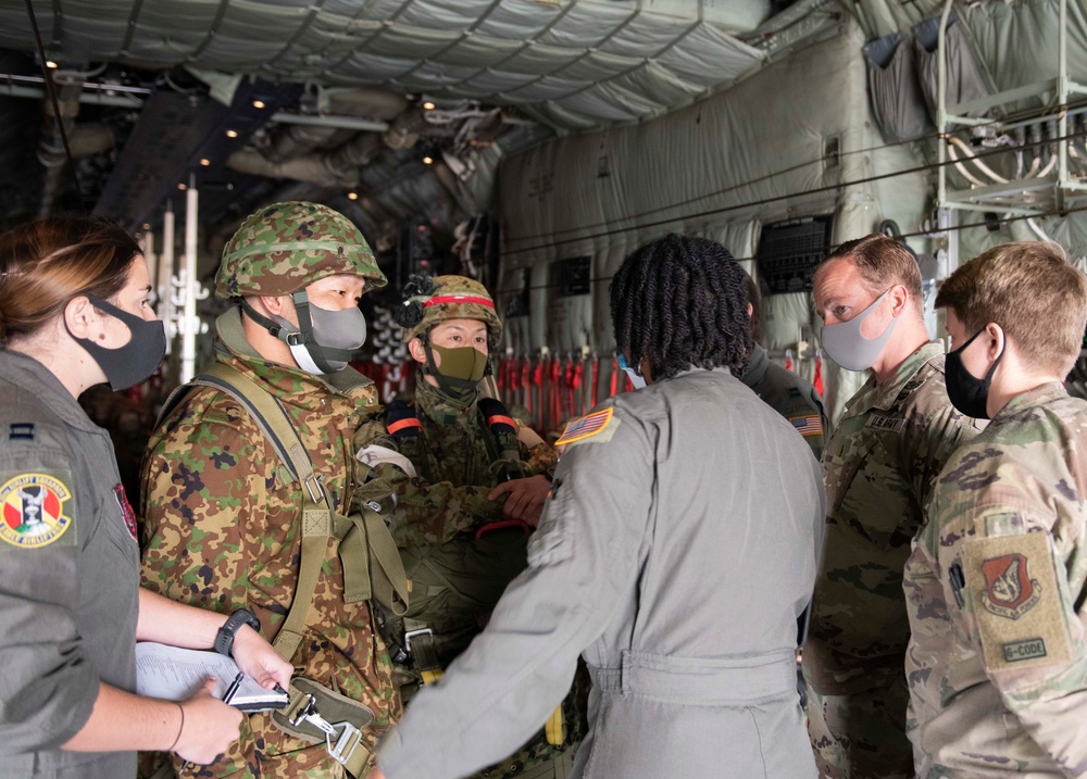 U.S.- Japan conducts historic airborne operation