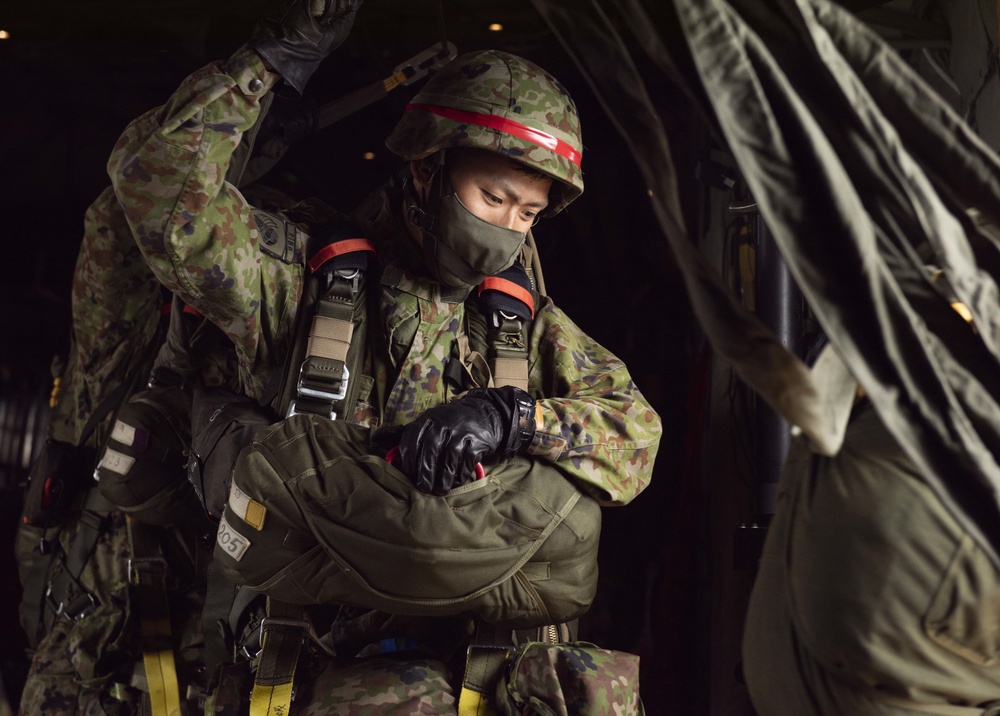 U.S.- Japan conducts historic airborne operation