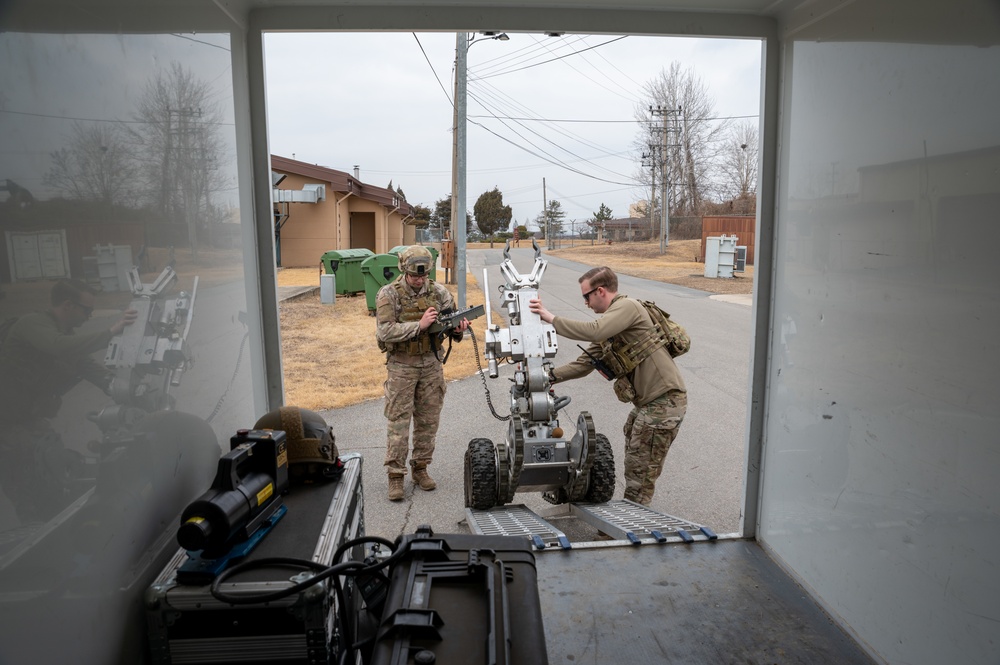 EOD train, detonate explosives to stay sharp