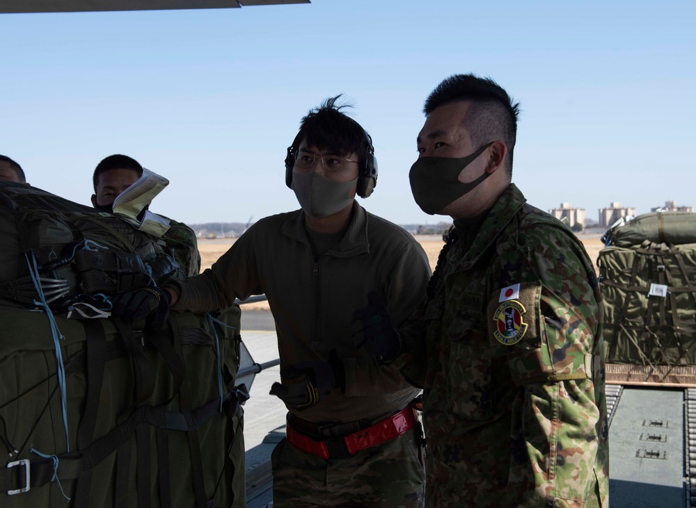 U.S.- Japan conducts historic airborne operation