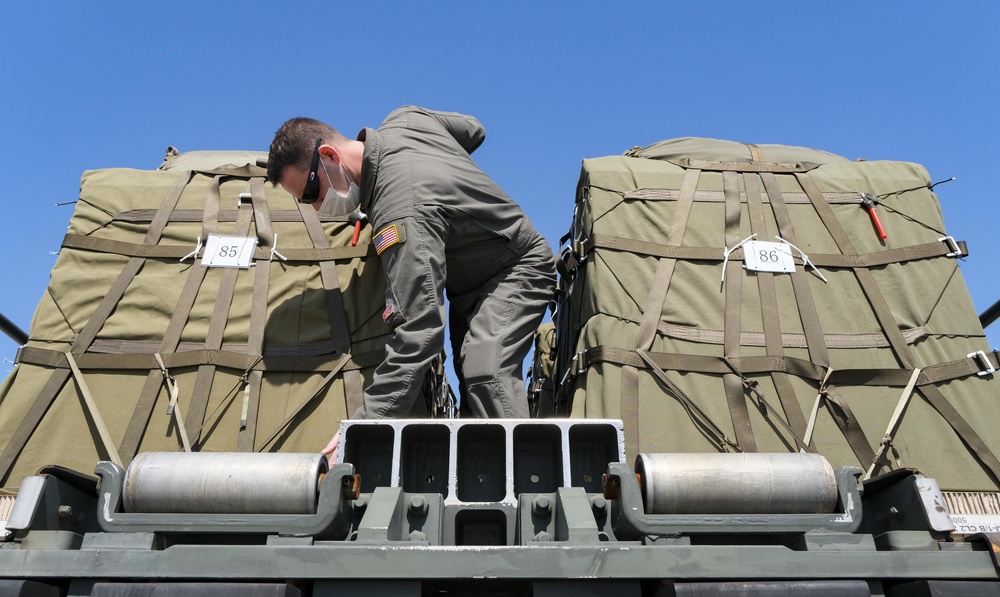 U.S.-Japan conducts historic airdrop