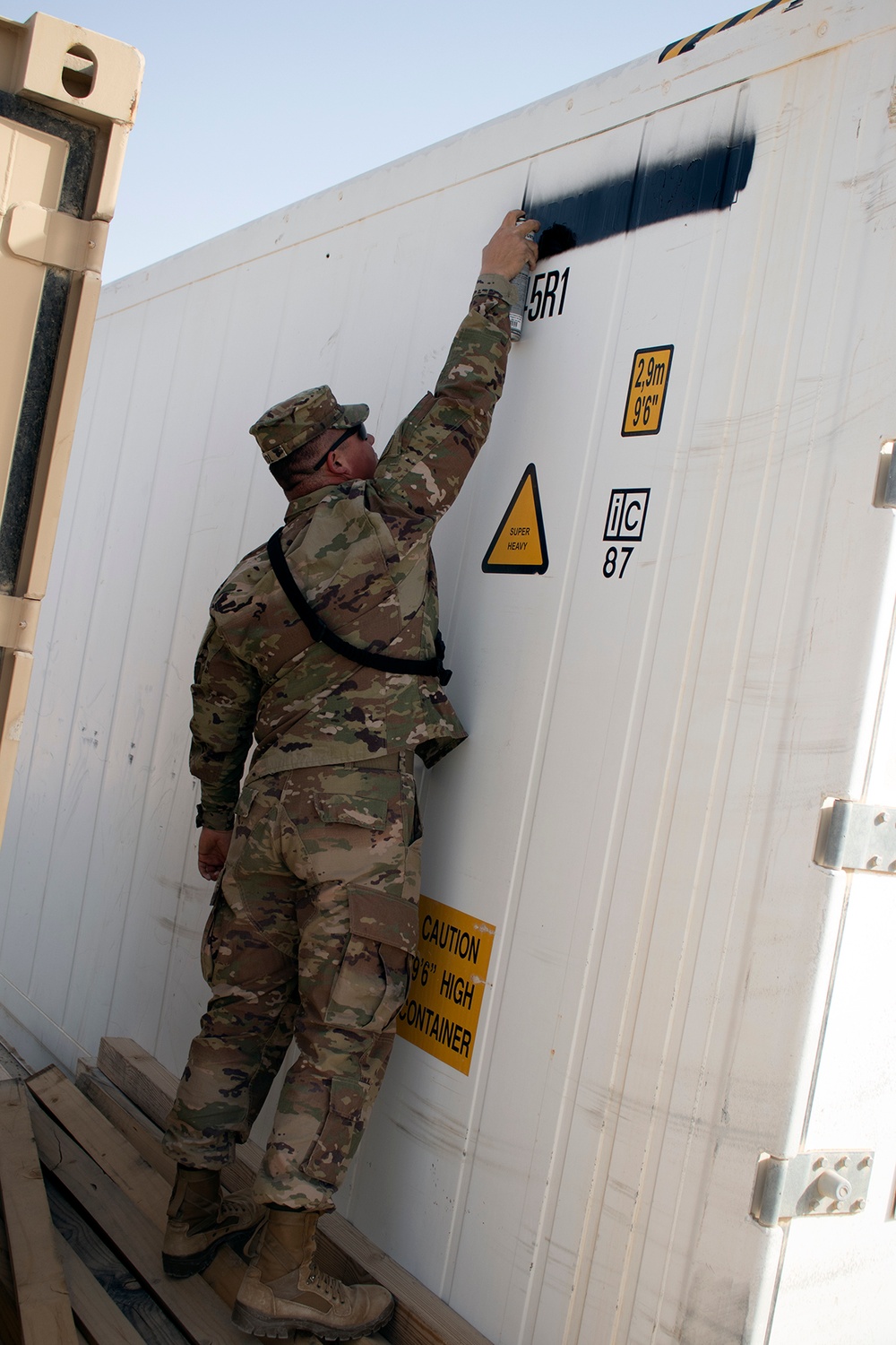 California Soldiers ensure shipping, storage needs are met overseas