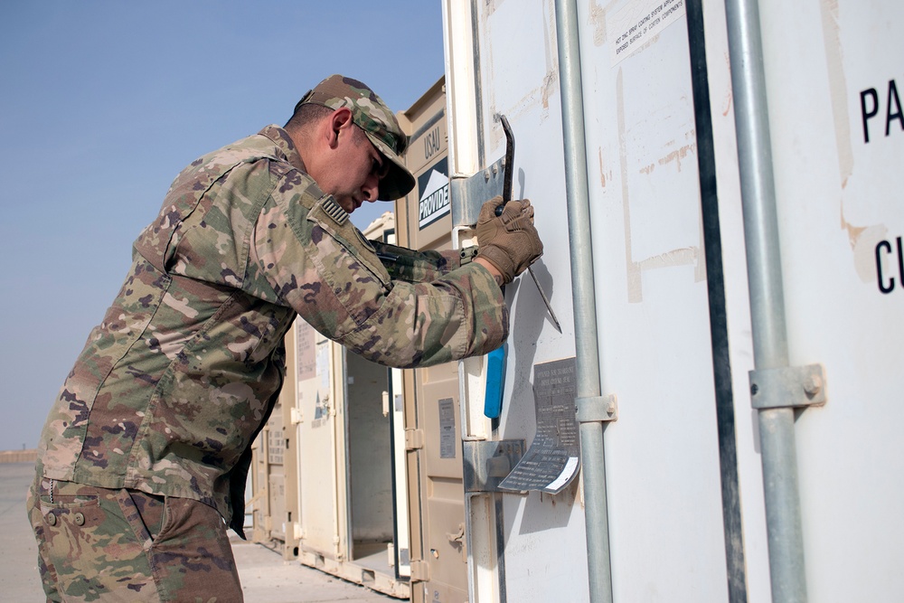 California Soldiers ensure shipping, storage needs are met overseas