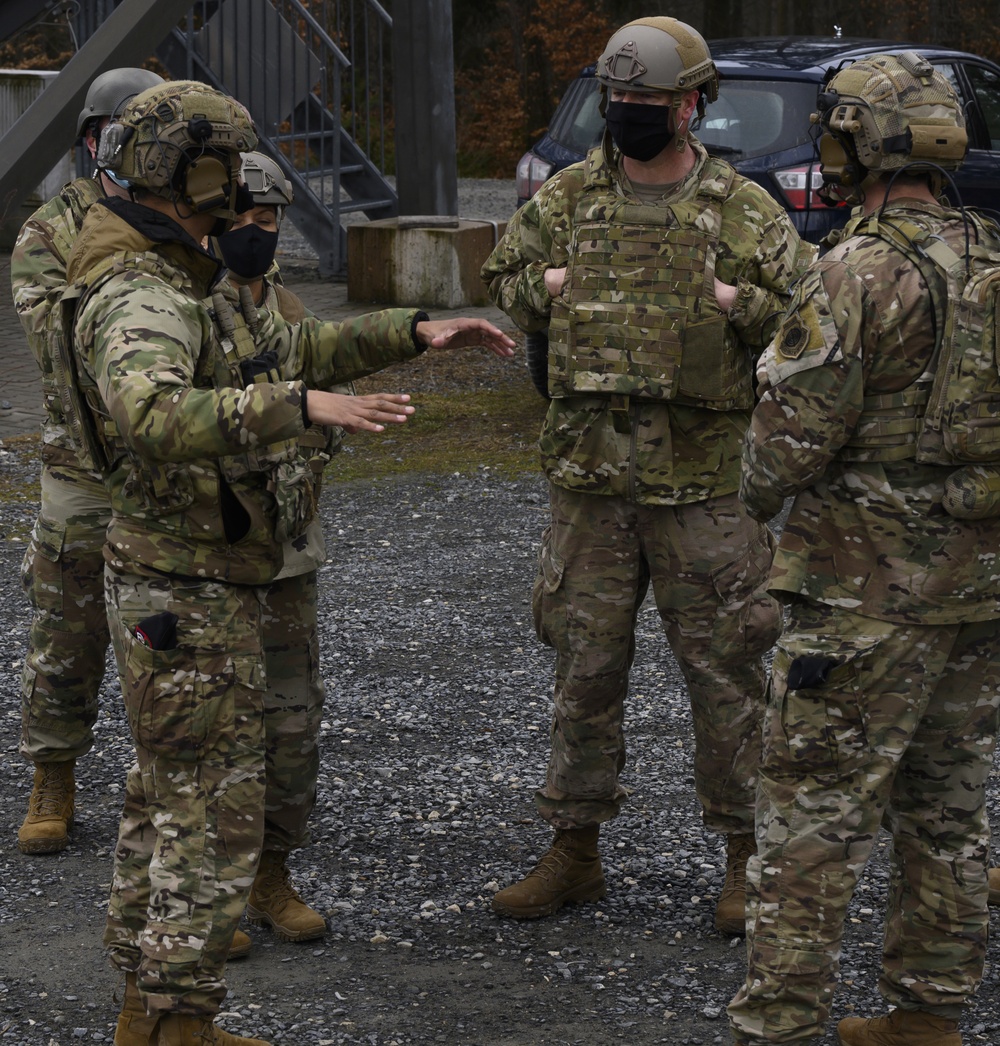 Brig. Gen. Ireland visits 2 ASOS during Agile Fury 21