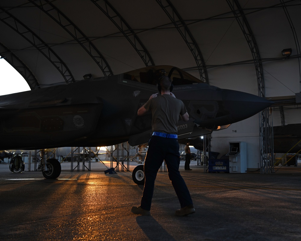 33 FW Night Flying Ops