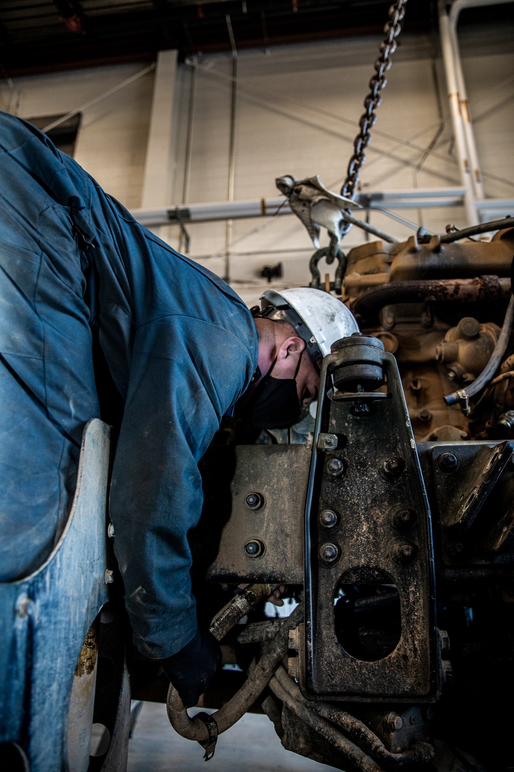 2nd Marine MLG MST Replace MTV 7 Ton Engine