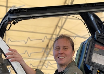 First Female Italian Navy Strike Fighter Pilot Earns Wings of Gold