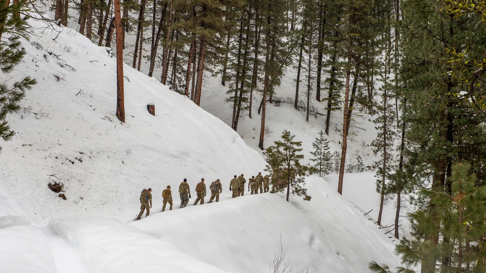 124th SFS Trains in Extreme Cold Weather Conditions