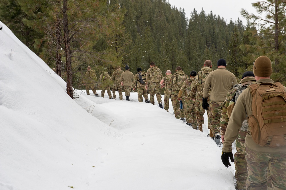 124th SFS Trains in Extreme Cold Weather Conditions
