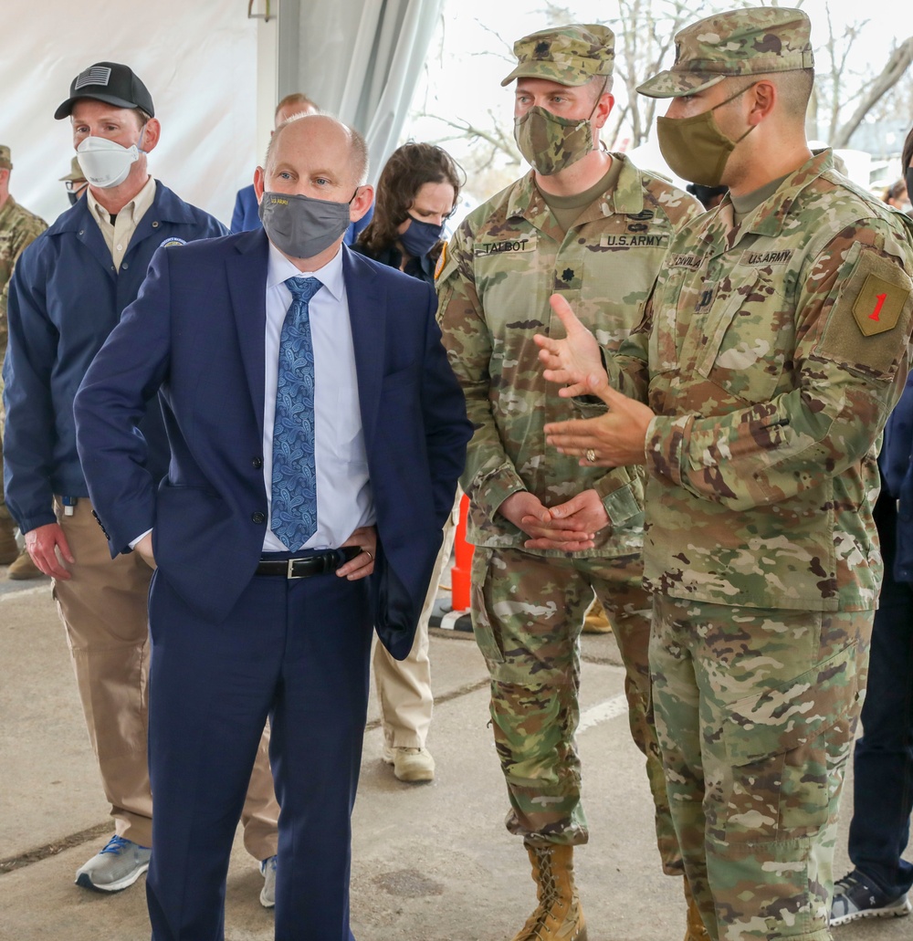 U.S. Secretary of the Army Visits Dallas CVC