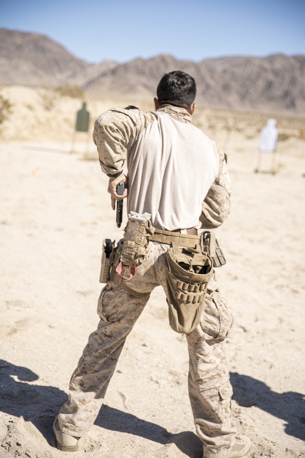 11th MEU Marines conduct pistol qualification range during RUT