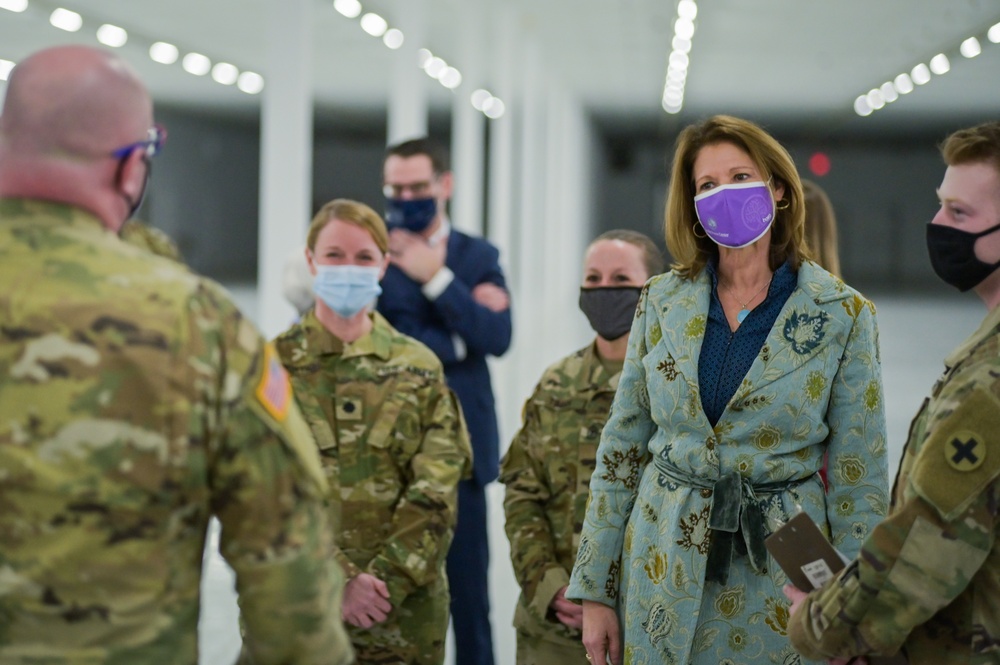 Rep. Cheri Bustos Visits Illinois National Guard in Rockford Illinois