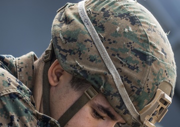 Kilo Company, 31st MEU rappels aboard USS Ashland