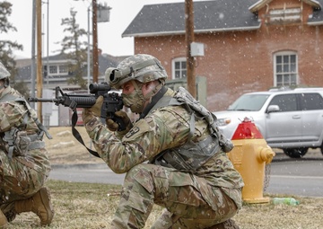 807th MC(DS) HHC Soldiers Conduct Weapons Training
