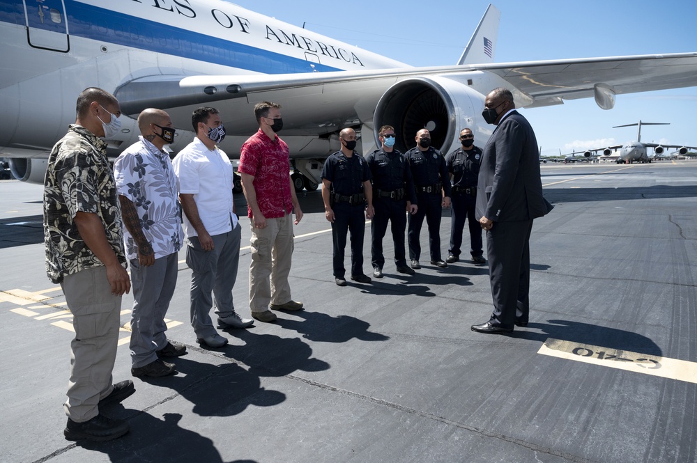 Secretary Austin Greets Personnel at Joint Base Pearl Harbor-Hickam