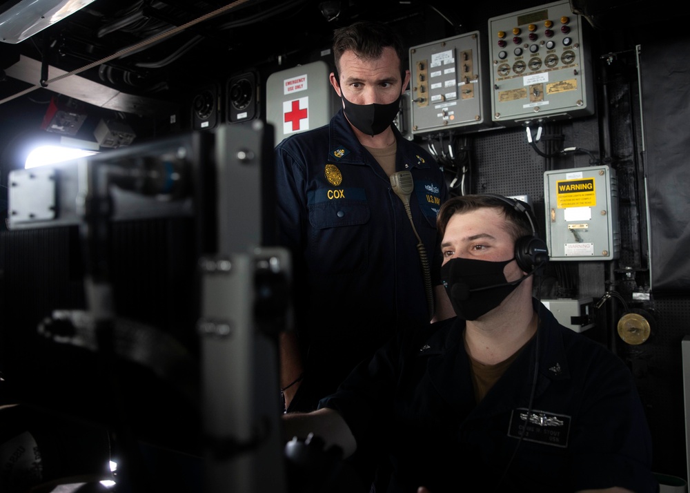 DVIDS - Images - Bridge Operations aboard Rafael Peralta [Image 3 of 3]