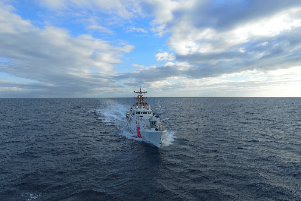 USCGC Charles Moulthrope Underway