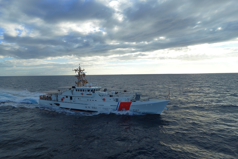 USCGC Charles Moulthrope Underway