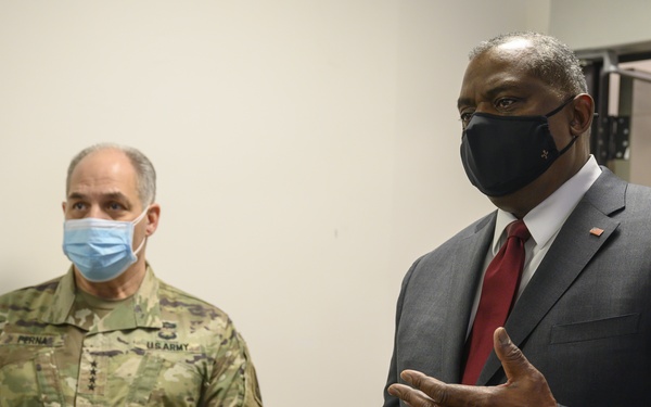 SECDEF Visits Federal COVID-19 Vaccines and Therapeutics Operation