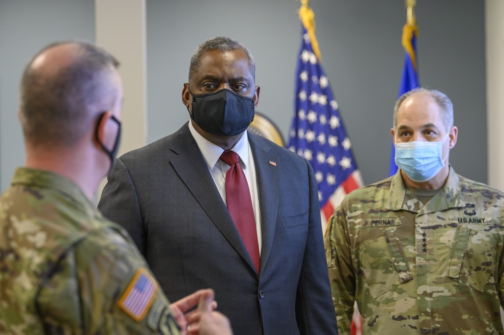 SECDEF Visits Federal COVID-19 Vaccines and Therapeutics Operation