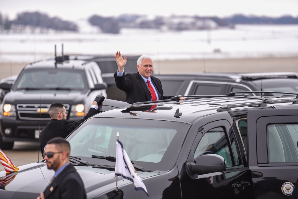 Vice President flies into Truax