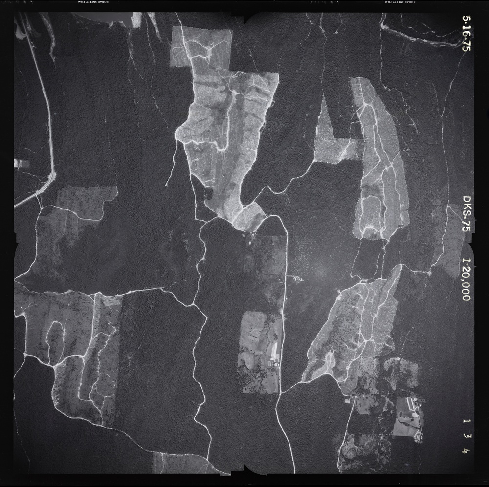 083309.048 - Gillham &amp; Dierks Lakes -- Dequeen Lake.GIL/DKS -- DEQ-76-1.1 -- 1