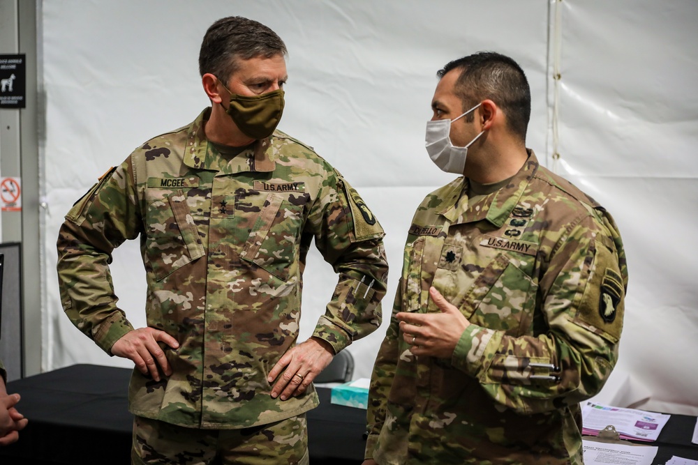 101st Airborne Division Commanding General visits United Center CVC