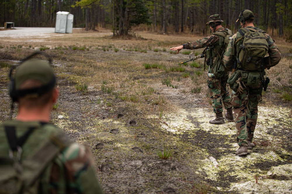 Dutch Marines participate Combat Tracking training on Camp Lejeune