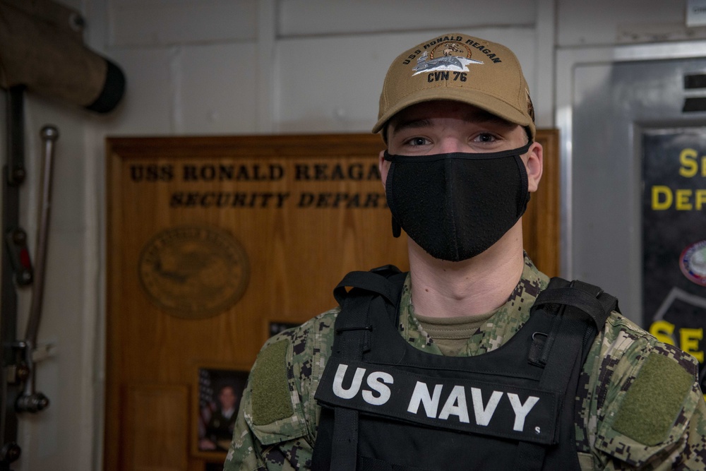 Weber City native serving on USS Ronald Reagan receives COVID-19 vaccine